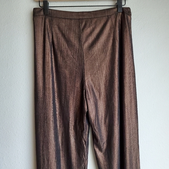 WYLDR Metallic Textured Trousers size S NWT - Picture 6 of 7